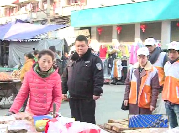 團(tuán)市委組織志愿者開展 “臟亂堵”綜合整治志愿服務(wù)活動(dòng)