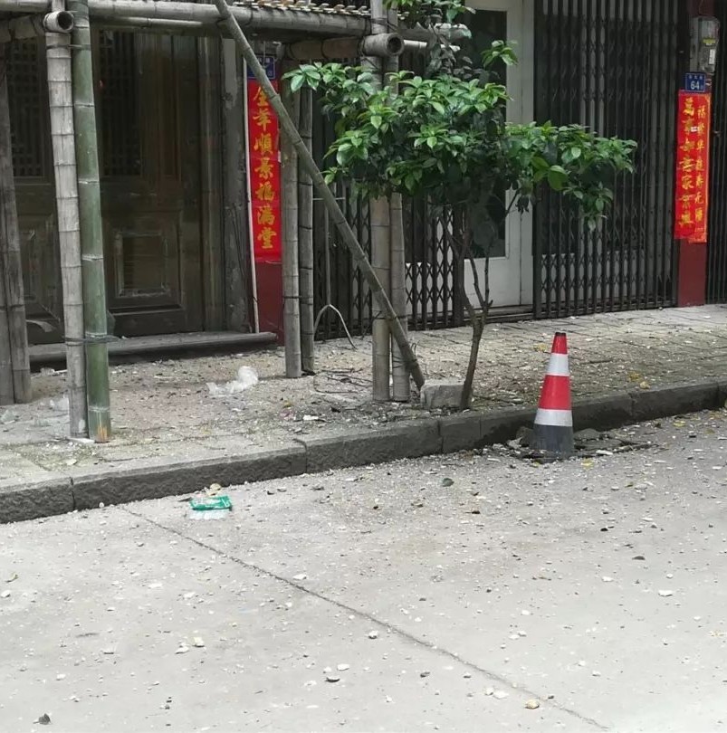 榴房裝修，碎石直砸路面！該不該裝防護網？