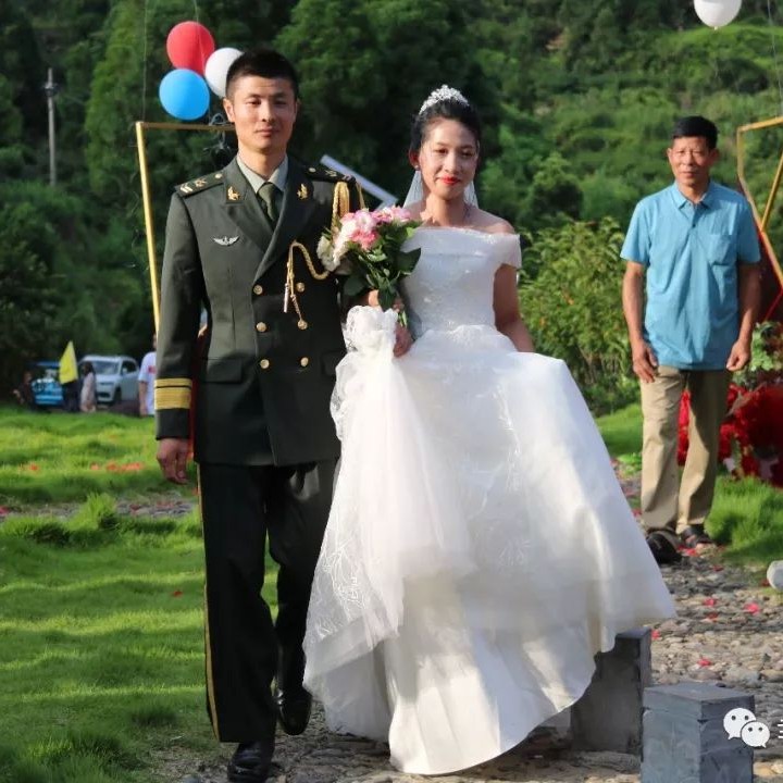 講真！被七夕刷屏一天，只有這場遲到8年的婚禮讓我檸檬酸！