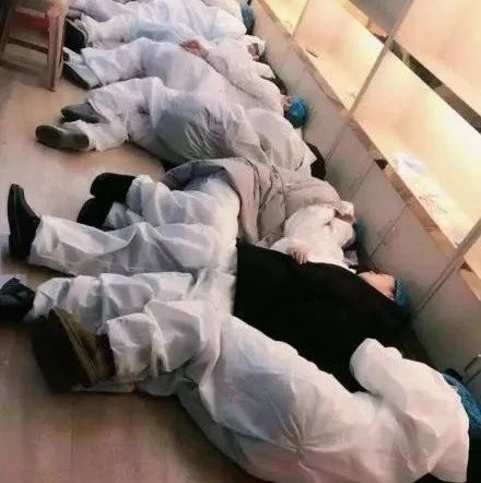 世衛(wèi)組織專(zhuān)家：如果我感染了，希望在中國(guó)治療！