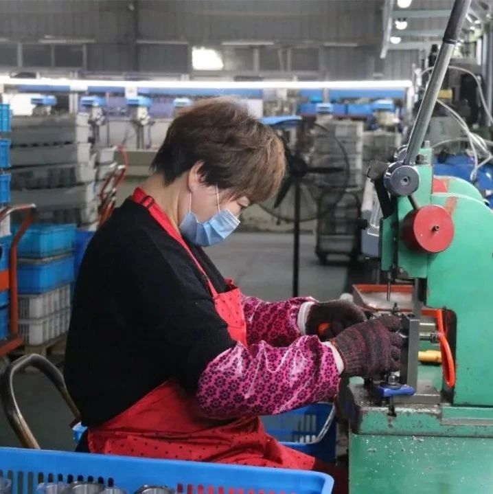 開(kāi)好局、起好步！貫嶺17家規(guī)上企業(yè)復(fù)工復(fù)產(chǎn)