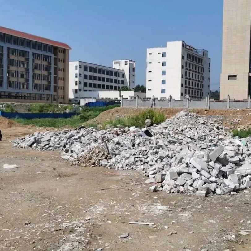 貪圖方便隨意傾倒建筑垃圾，福鼎一運(yùn)輸公司被罰款3萬元