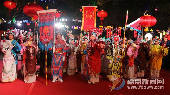 央視小春晚《東西南北賀新春》溪西美食街拍攝點完成彩排，進入拍攝！