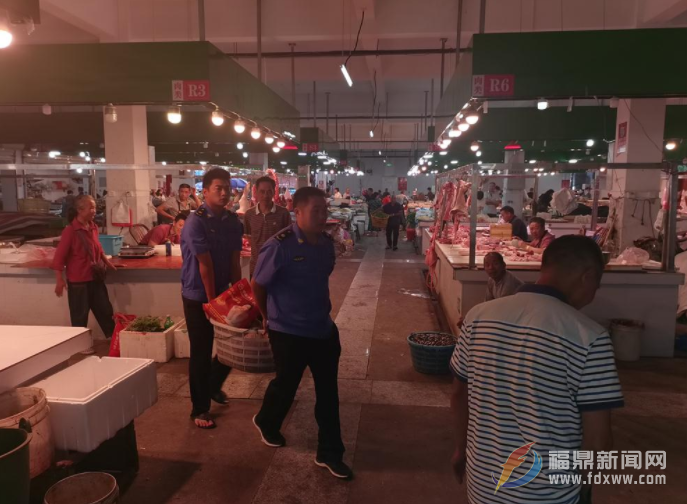 管陽鎮開展集鎮占道專項整治行動