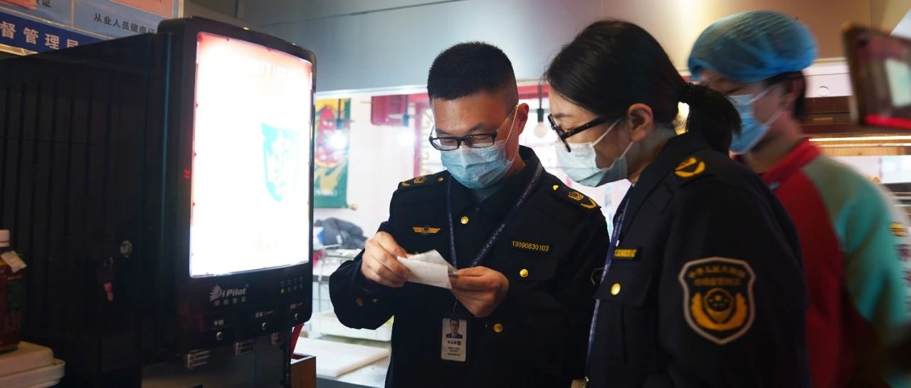突擊檢查桐城街道外賣網(wǎng)紅店，后廚大公開！