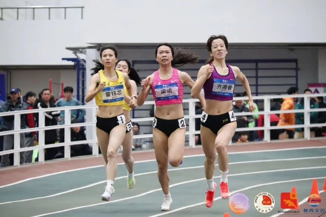 福鼎籍運動員雷鈺芯斬獲2025全國室內田徑大獎賽（西安站）女子400米金牌！